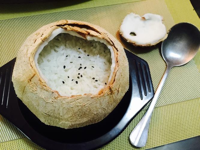 海南椰子饭的做法？海南椰子饭的吃法？